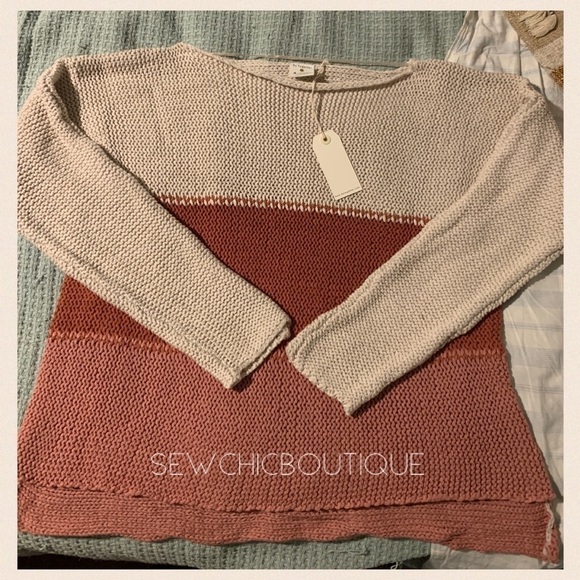 🎉HP 4-25 🎉Color Block Boatneck Knit Sweater - Picture 5 of 7